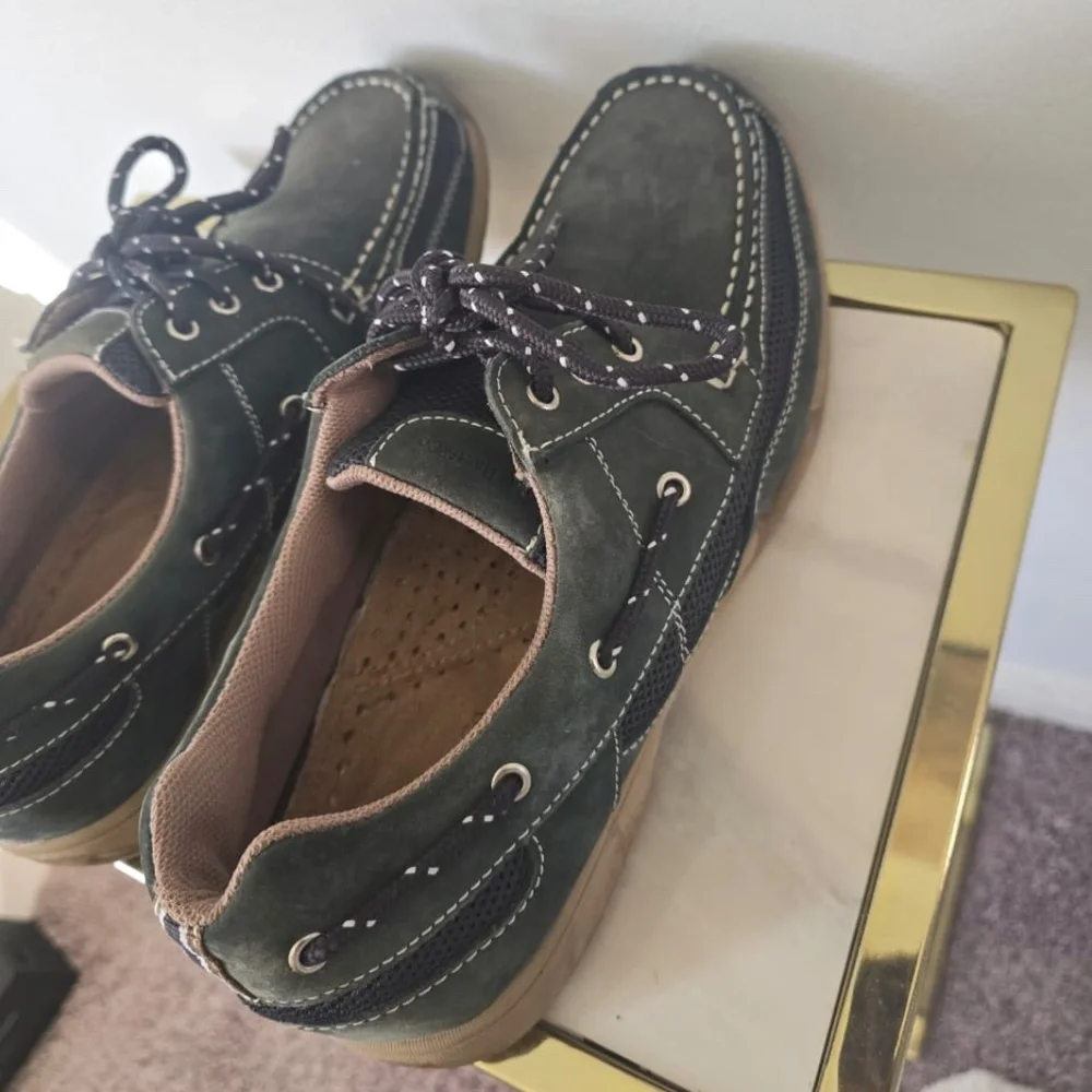 G.H. Bass & Co. Green Boat Earl Navy Loafer for Men Size 10.5
